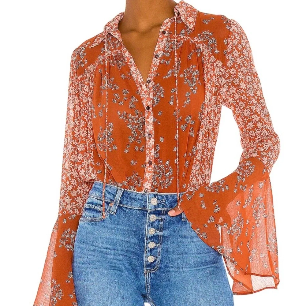 Free People Women’s Rust Serena Floral Bell Sleeve Button Front Blouse Sz XS